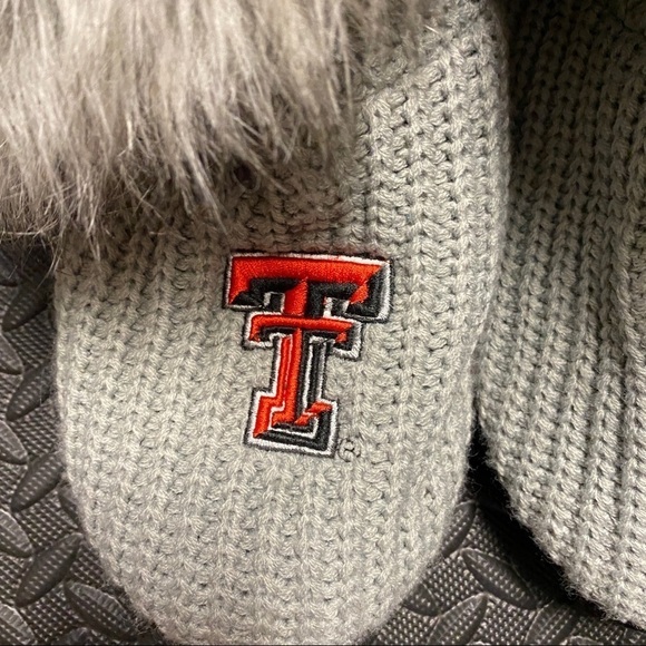 NCAA Texas Tech Knit fuzzy pull-on rubber  soles slippers fall winter warm - Picture 6 of 6